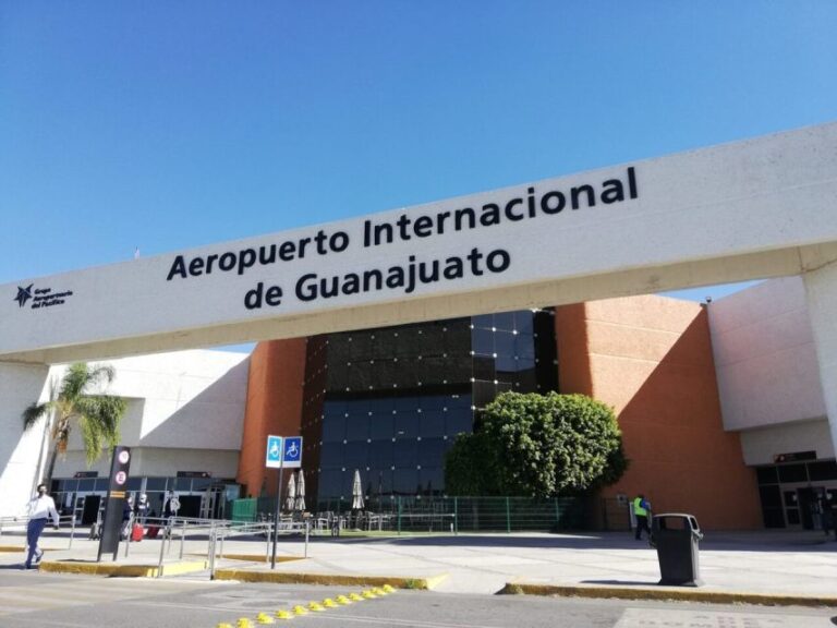 From Guanajuato Airport: Private Transfer to Guanajuato City