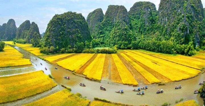 From Hanoi: Hoa Lu – Tam Coc or Trang An – Mua Cave - Key Points