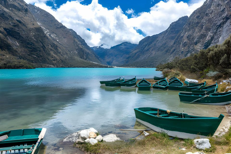 From Huaraz: Tour to Llanganuco Lakes (Chinancocha Lake) - Key Points