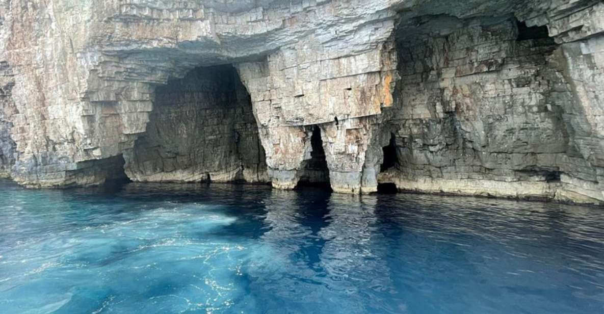 From Hvar: Blue Cave, Green Cave & 5 Islands Speedboat Tour - Key Points