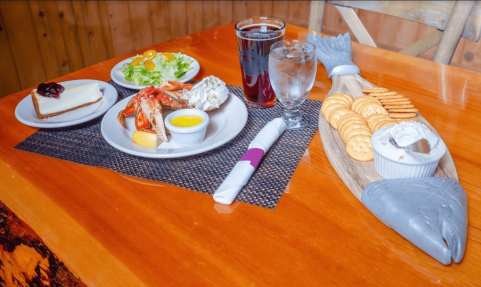 From Ketchikan: Crab Feast Lunch at World Famous Lodge - Key Points