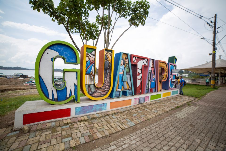 From Medellín: Guatapé and Piedra Del Peñol Guided Tour - Key Points