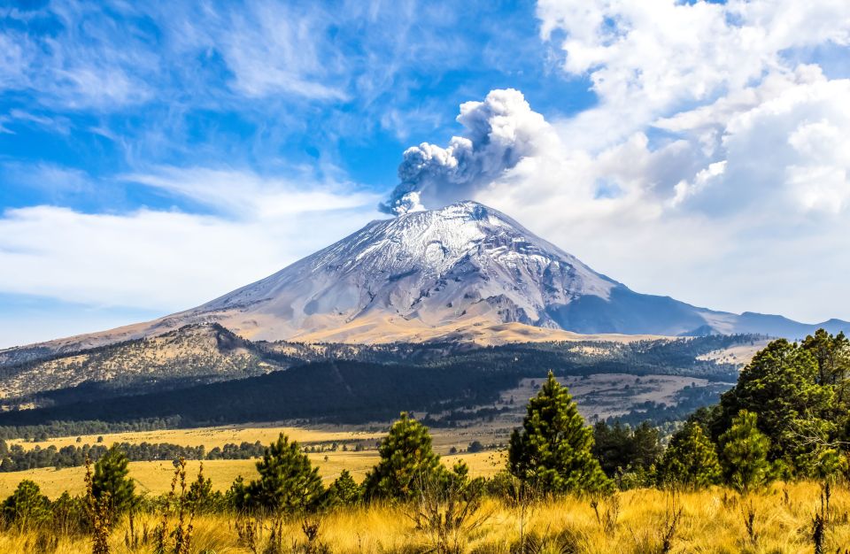 From Mexico City: Hike Iztaccihuatl Volcano With an Alpinist - Key Points