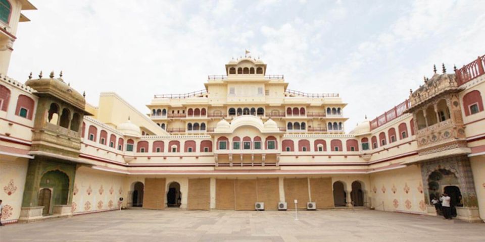 From New Delhi : Jaipur Private City Tour by Car - Key Points