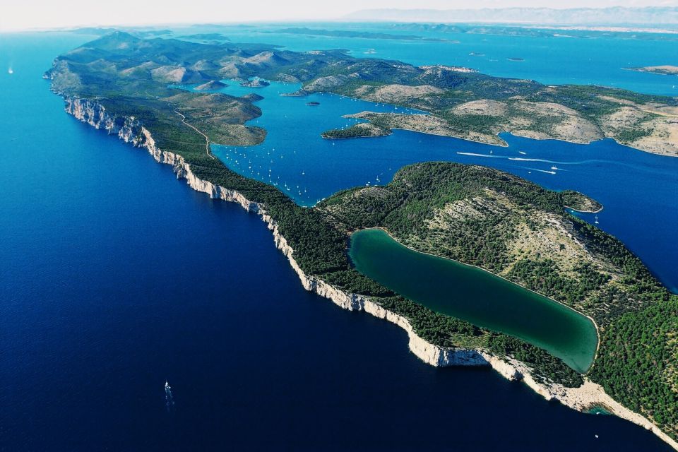 From Sinj: 1.5-Hour Private Flight Over Kornati & ŠIbenik - Key Points