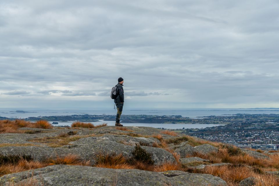 From Stavanger: Guided Tour to Månafossen and Dalsnuten - Key Points