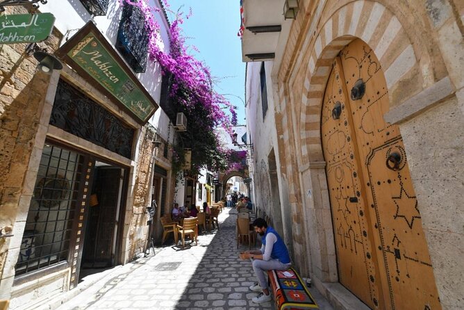 Full Day Private Tour Medina of Tunis, Carthage, Sidi Bousaid With Lunch - Key Points