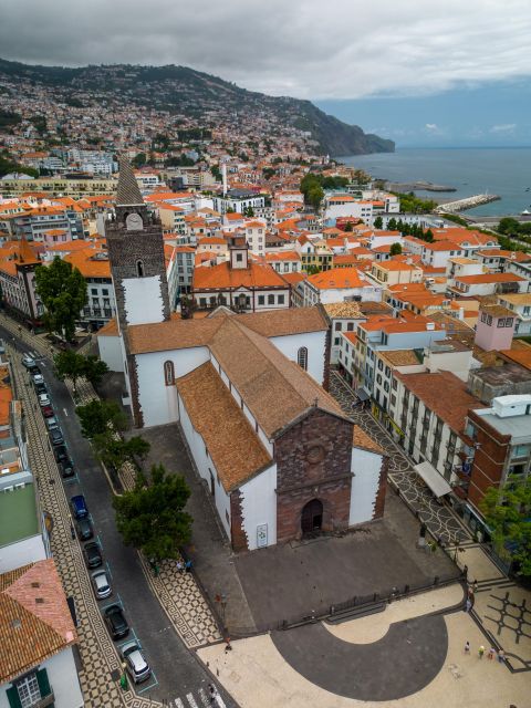 Funchal : 1 Hour City Tour by Tuk-Tuk - Tour Details