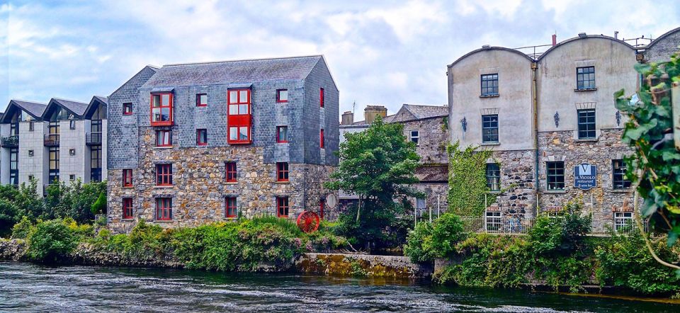 Galway City: Guided 1.5-Hour Walking Tour - Key Points