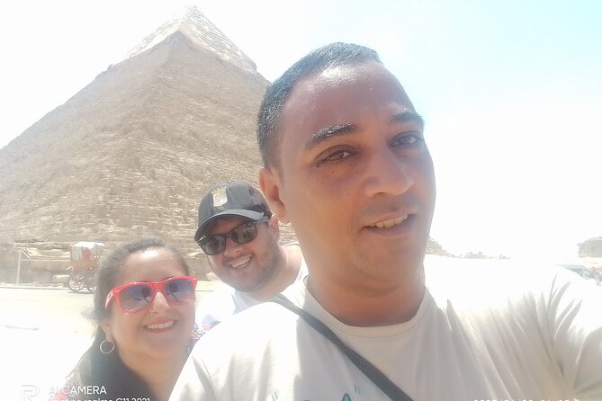 Giza Pyramids and Sphinx - Key Points
