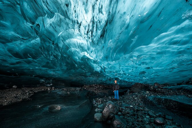 Glacier Hike to a Cave - Key Points