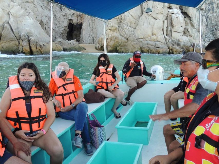 Glass Bottom Boat To the Famous Arch Of Cabo - Key Points