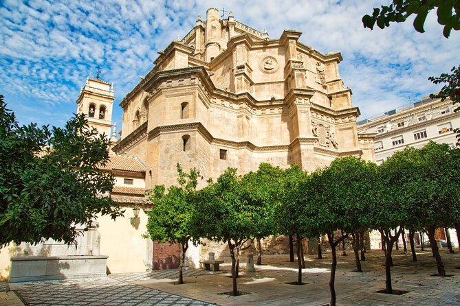 Granada Private Tour: the Remarkable Monasteries of Granada - Key Points