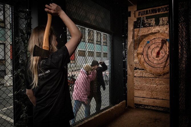 Guided Axe Throwing Experience in Frankfurt Altstadt - Key Points