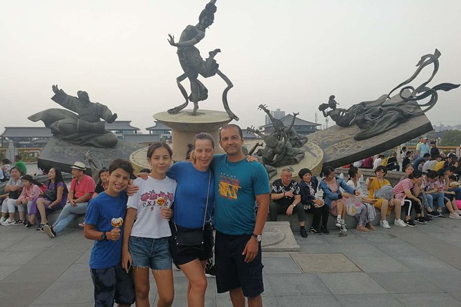 Guided Tour to Terracotta Warriors & Big Wild Goose Pagoda