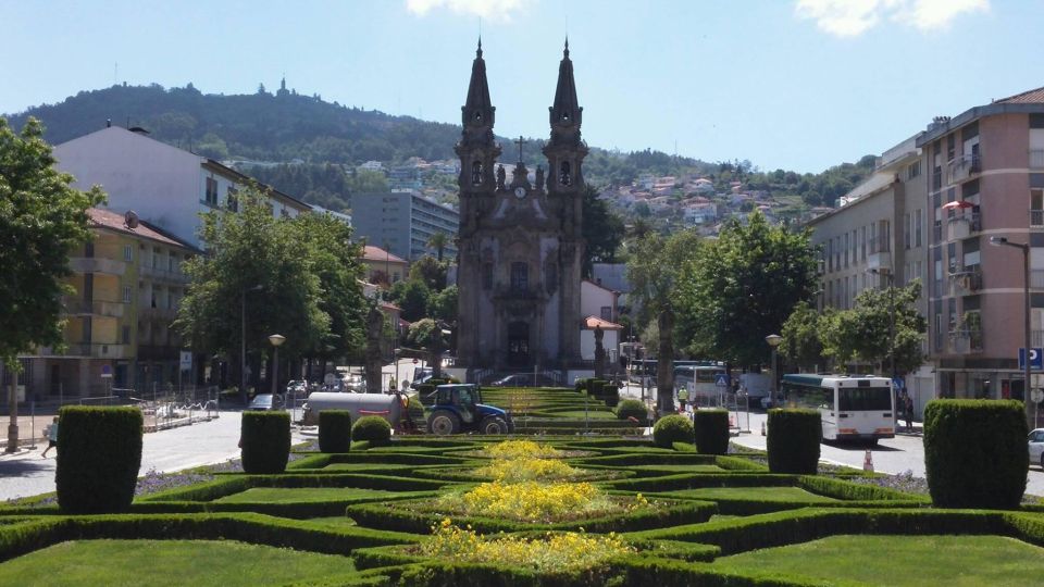 Guimarães Tour(4Hours): From Oporto;City Tour- Half Day Trip - Key Points