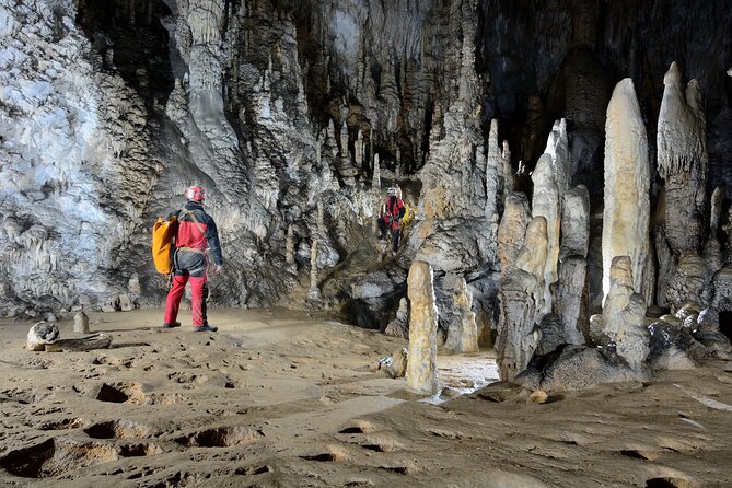 Half Day Caving in Cueva De Coventosa in Cantabria - Key Points