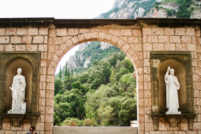 Half-Day Private Tour of Montserrat From Barcelona - Key Points