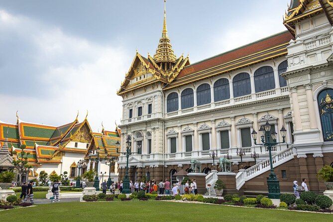 Half-Day Royal Grand Palace and Bangkok Temples Tour - Tour Itinerary