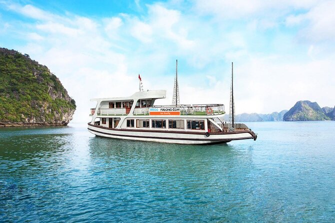 Halong Bay 1 Day on Deluxe Cruise With Transfer and Lunch - Key Points
