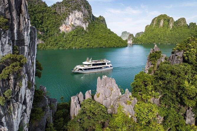 Halong Bay Luxury Cruise Day Trip: Buffet Lunch, Limousine Bus - Booking Details