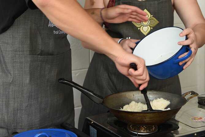 Hands-on Thai Cooking Class & Market Tour in Sukhumvit - Key Points