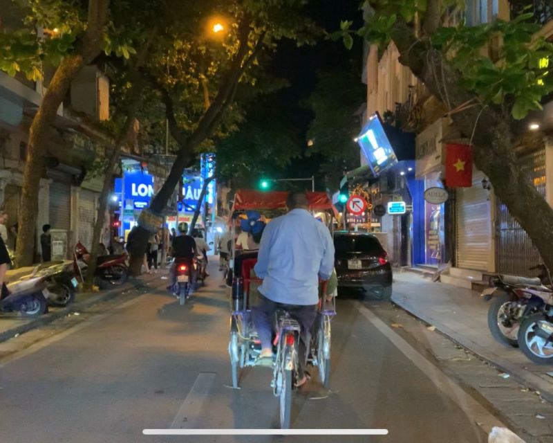 Hanoi: Embark On A Cyclo City View Tour - Key Points