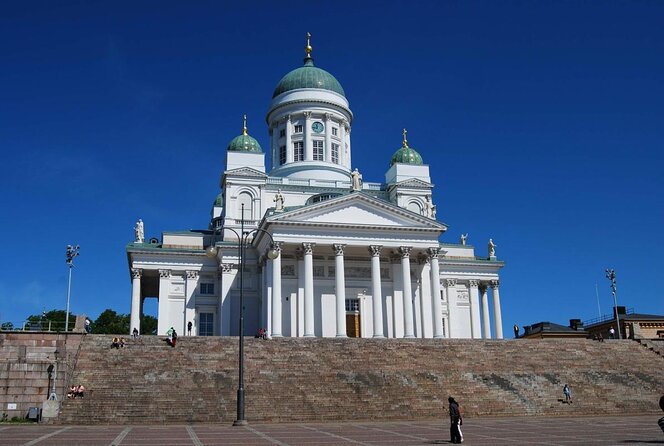 Helsinki Sightseeing Tour With Professional Local Guide - Benefits of Hiring a Local Guide