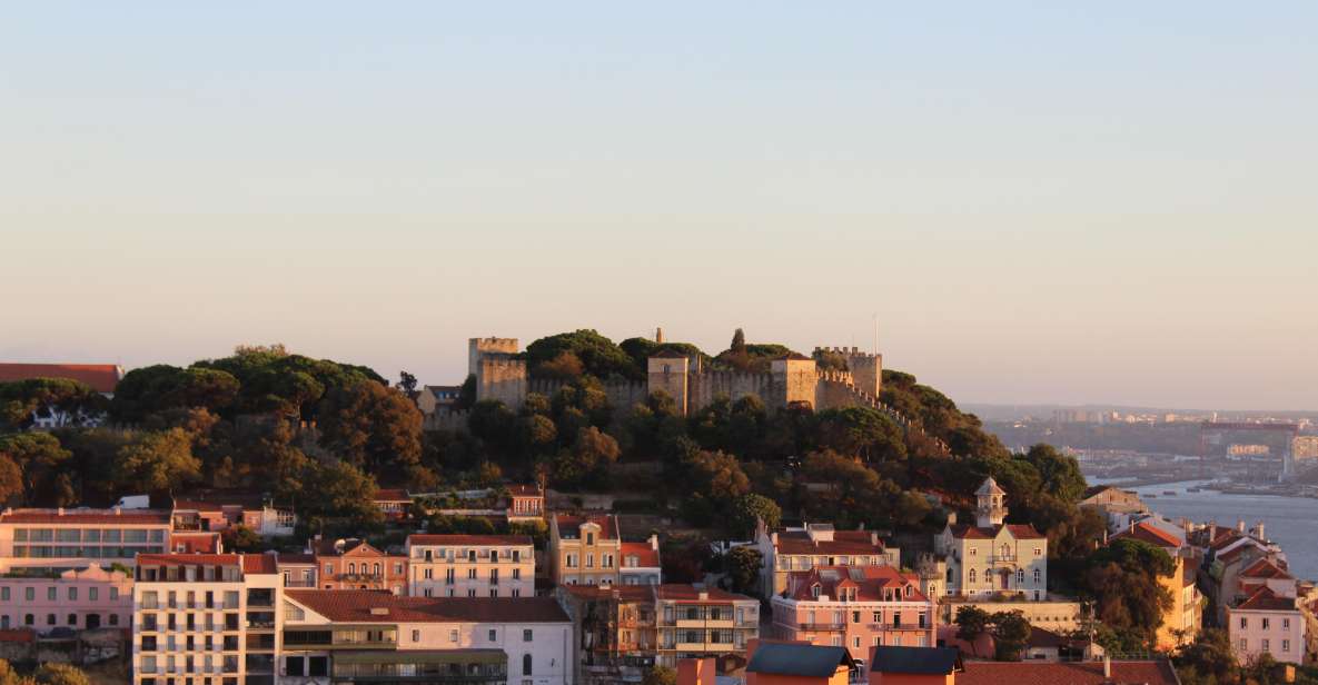 Historical Tuk-Tuk Tour in Lisbon - Key Points