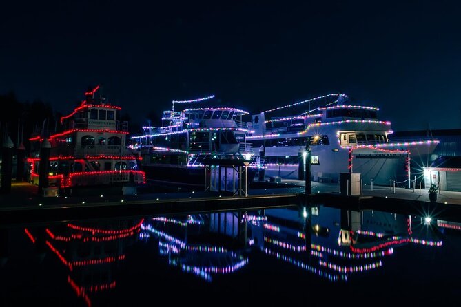 Holiday Festive Dinner Cruise Tour in Vancouver