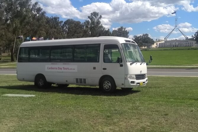 Hop-on Hop-off Sightseeing Tour in Canberra - Key Points