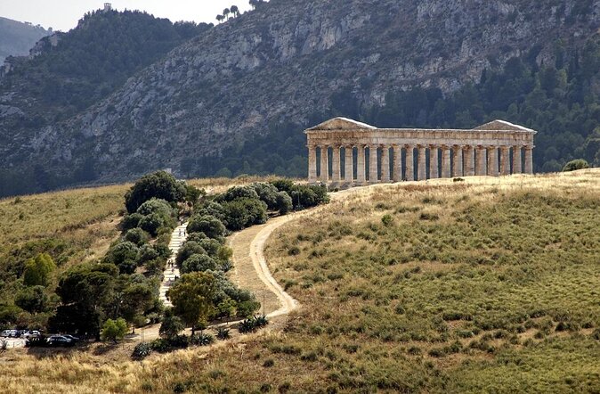 Hot Natural Spring and Greek Temple of Segesta - Key Points