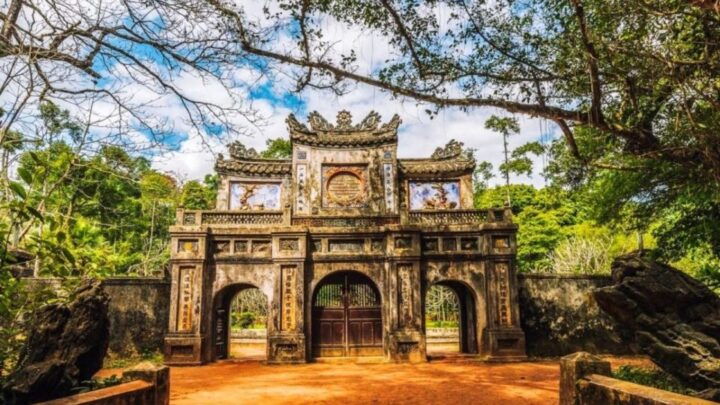 Hue City Philosophy of Life Experience in Buddhist Tour - Key Points