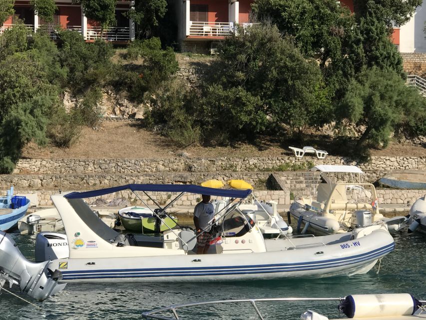 Hvar: Private 7-Hour Speedboat Rental With Skipper - Key Points