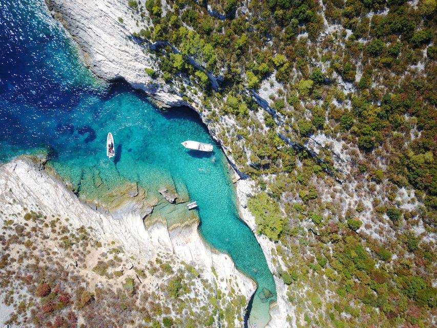 Hvar: Private Blue Cave and Vis Speedboat Tour - Key Points