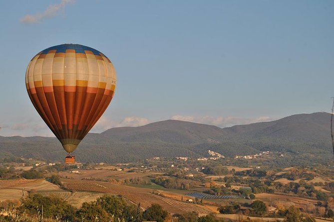 I Want to Fly in a Hot Air Balloon Over Rome on the Weekend Morning - Key Points