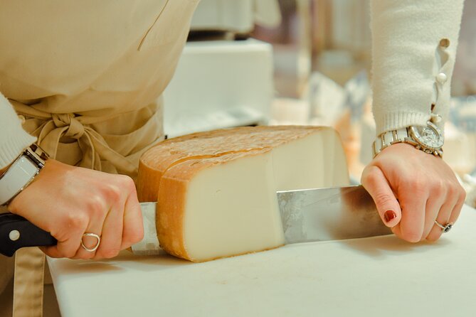 Initiatory Journey to the Country of Cheese With Tasting - Tasting Local Cheese Varieties