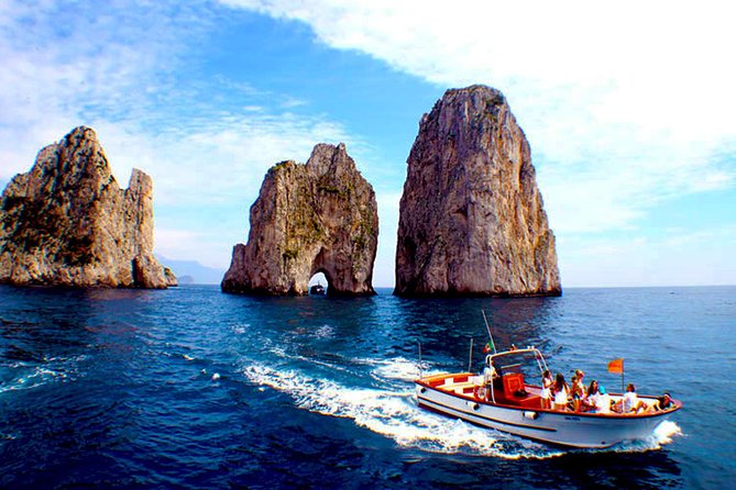 Island Tour With Stop by Blue Grotto (Yellow Line) - Key Points