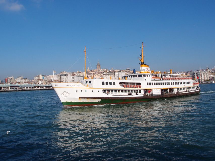 Istanbul: Bosphorus Cruise With Smartphone Audio Guide - Key Points