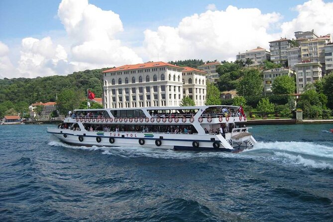 Istanbul Modern City Tour With Bosphorus Boat Tour And Dolmabahce - Highlights of the Istanbul Modern City Tour