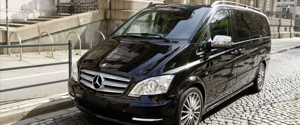Istanbul: Private Airport Transfer With Meet & Greet - Key Points
