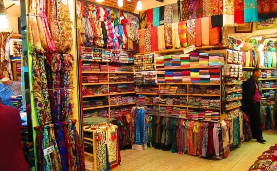 Jaipur: Private Shopping Tour by Tuk Tuk - Key Points