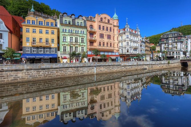 Karlovy Vary Full Day Tour From Prague With Lunch - Key Points