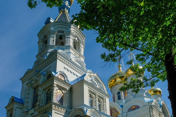 Karlovy Vary Private Walking Tour With A Professional Guide - Key Points