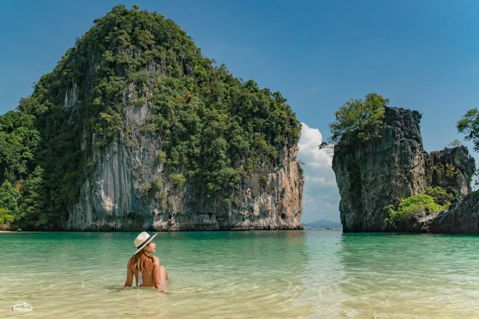 Krabi Hong Island by Luxury Vintage Boat - Key Points