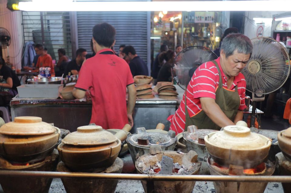 Kuala Lumpur: Nightlife Street Food Tour With 6 Tastings - Key Points