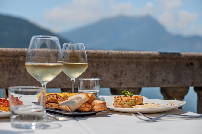 Lake Como: Food and Wine Tour Between Lake and Vineyards - Key Points