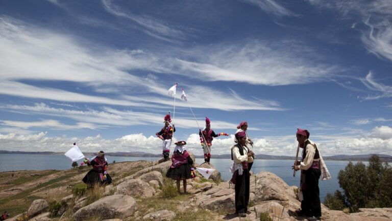 Lake Titicaca 2-Day Tour to Uros, Amantani and Taquile