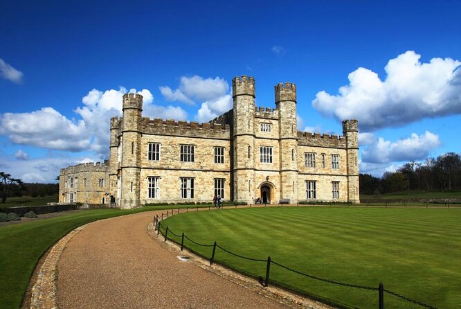 Leeds Castle, Canterbury and White Cliffs of Dover Private Car Tour - Key Points