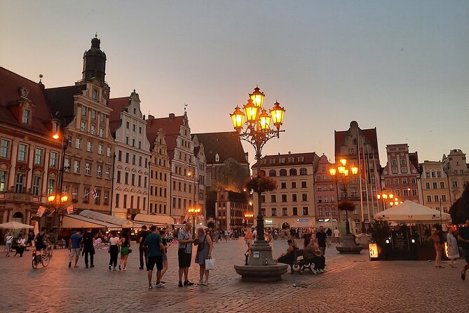 Legends of Old Town 1 Hour Walking Tour in Wroclaw - Key Points